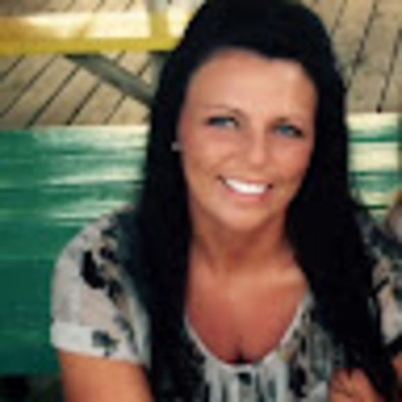 Meet your Posher, Amanda - Picture 1 of 1